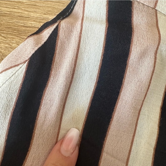 Aritzia Wilfred Faun Wide Leg Crop Pant Sz Small - Picture 9 of 9